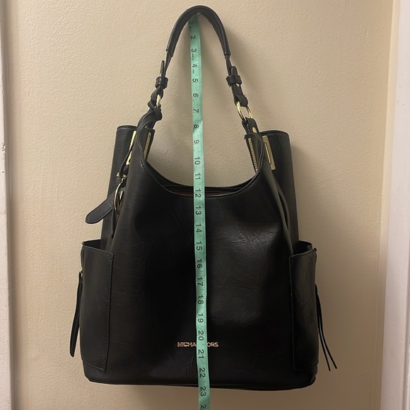 Michael Kors Inspired Large Shoulder Bag - Picture 3 of 8